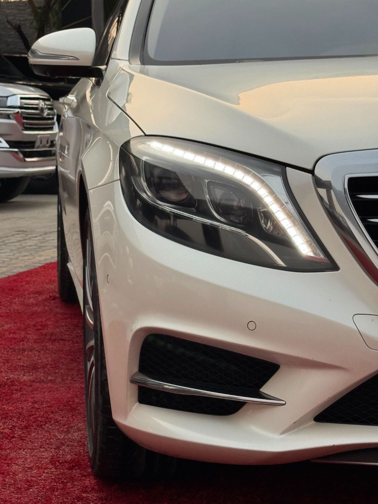 Mercedes-Benz S-Class S500